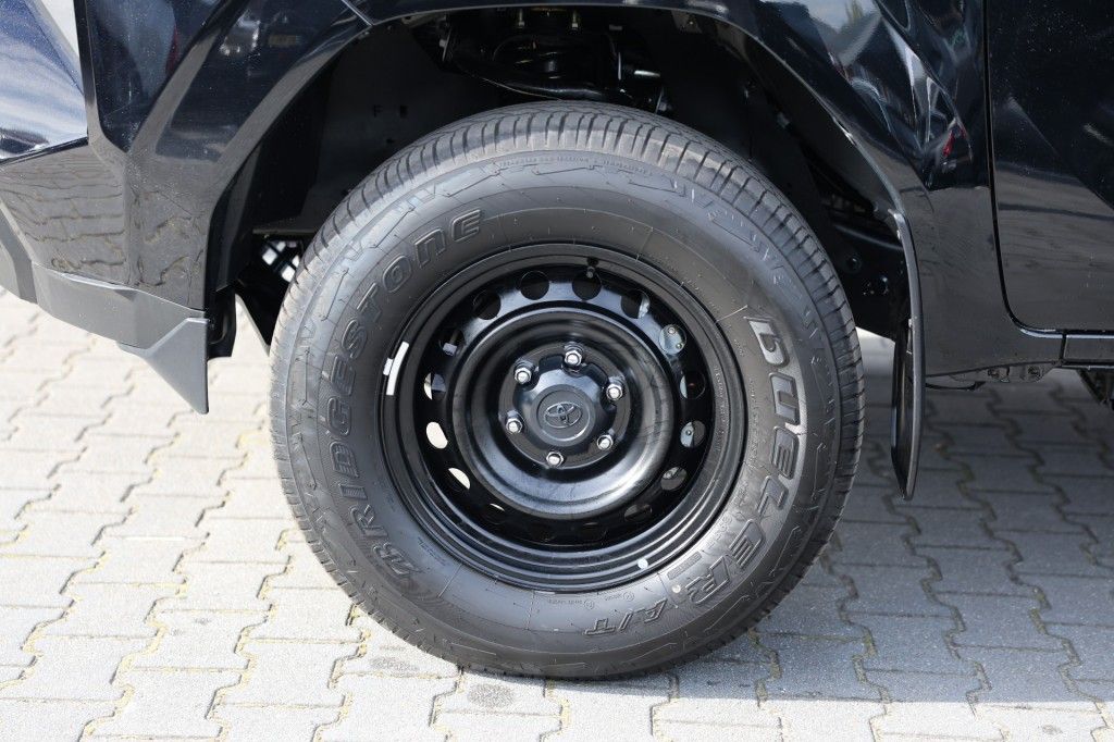 Toyota Hilux 2.8 D-4D MHEV DUBBEL CABINE ACTIVE A/T 4WD