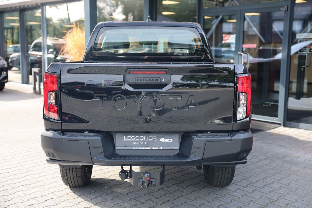 Toyota Hilux 2.8 D-4D MHEV DUBBEL CABINE ACTIVE A/T 4WD