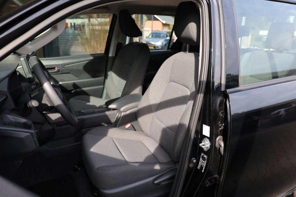 Toyota Hilux 2.8 D-4D MHEV DUBBEL CABINE ACTIVE A/T 4WD