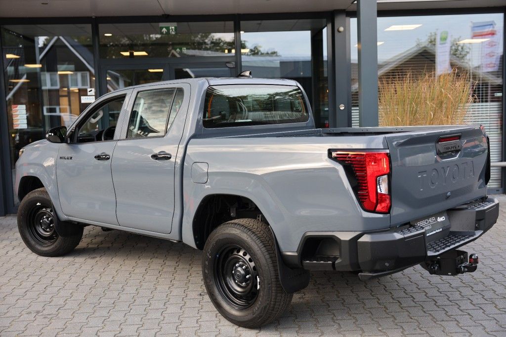 Toyota Hilux 2.8 D-4D MHEV DUBBEL CABINE ACTIVE A/T 4WD