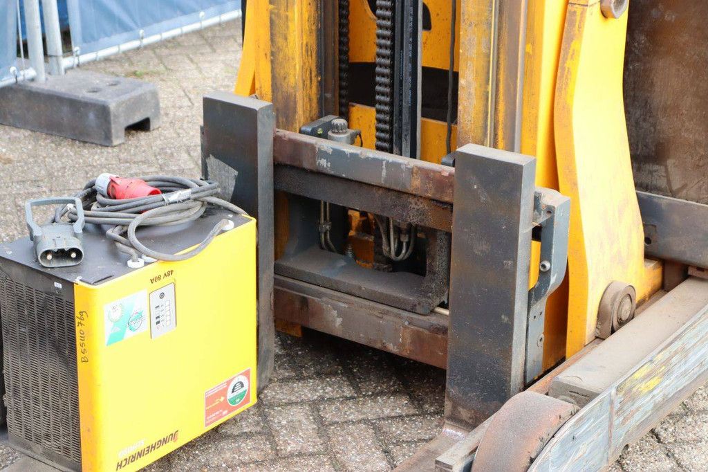 Jungheinrich ETV 214 Elektro-Schubmaststapler 1400 kg 7,1 m