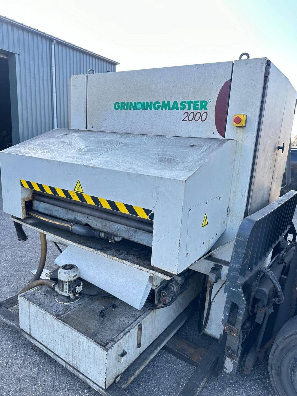 Grindmaster 2000 Elektrischer Breitbandschleifer 45 kW 1999
