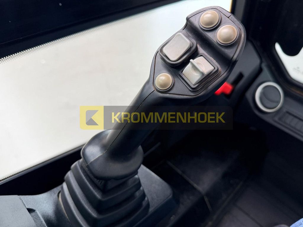 JCB 3TS-8T Teleskid KH10308