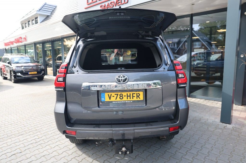 Toyota Landcruiser 120 2.8 D-4D 5DRS DYNAMIC A/T VAN