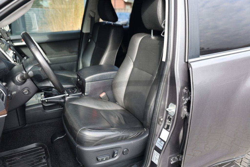 Toyota Landcruiser 120 2.8 D-4D 5DRS DYNAMIC A/T VAN