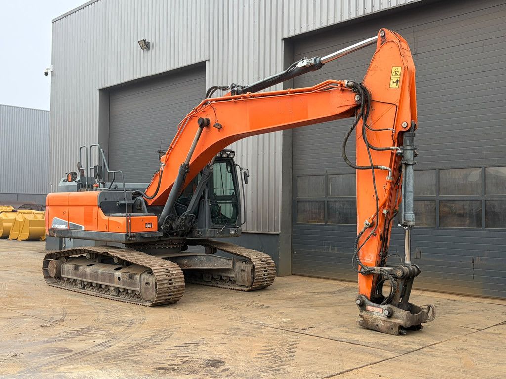 Doosan DX255LC-5