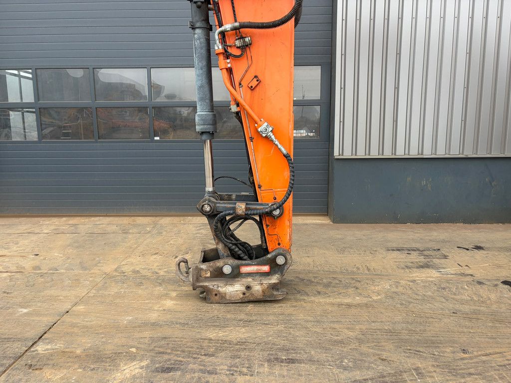 Doosan DX255LC-5