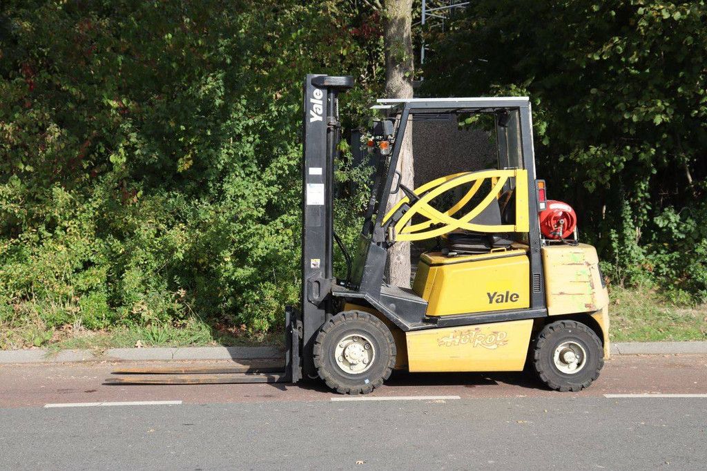 Forklift Yale GLP25TF V2420 LPG 2460kg 3.83m 2003