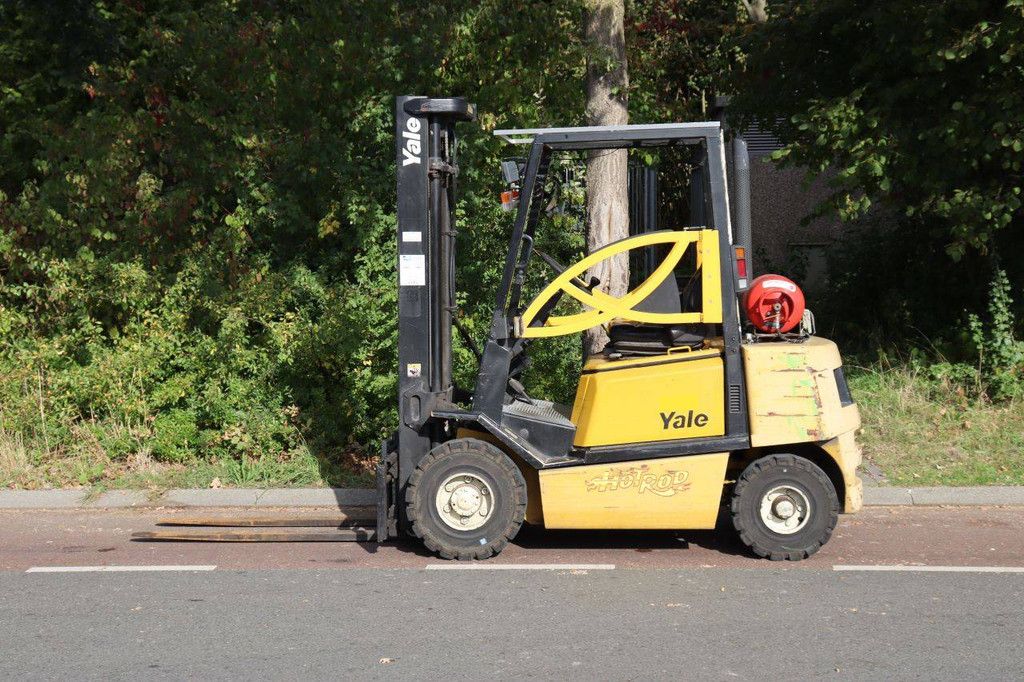 Forklift Yale GLP25TF V2420 LPG 2460kg 3.83m 2003