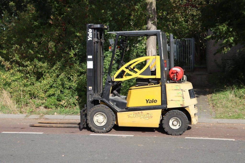 Forklift Yale GLP25TF V2420 LPG 2460kg 3.83m 2003