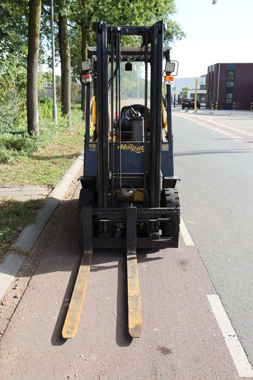 Forklift Yale GLP25TF V2420 LPG 2460kg 3.83m 2003
