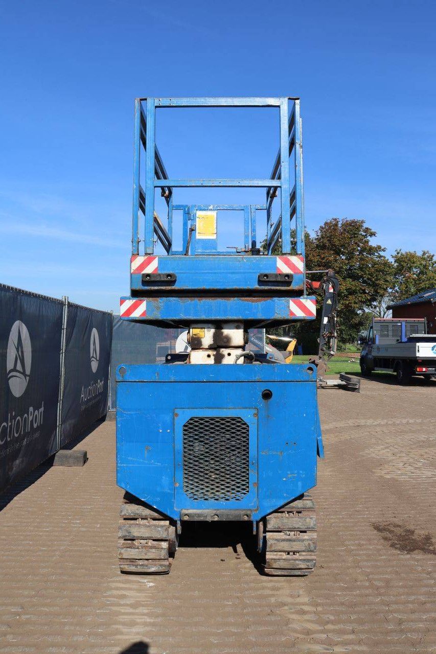 Scherenbühne Holland Lift Y-70DL12-TR Diesel 9 m