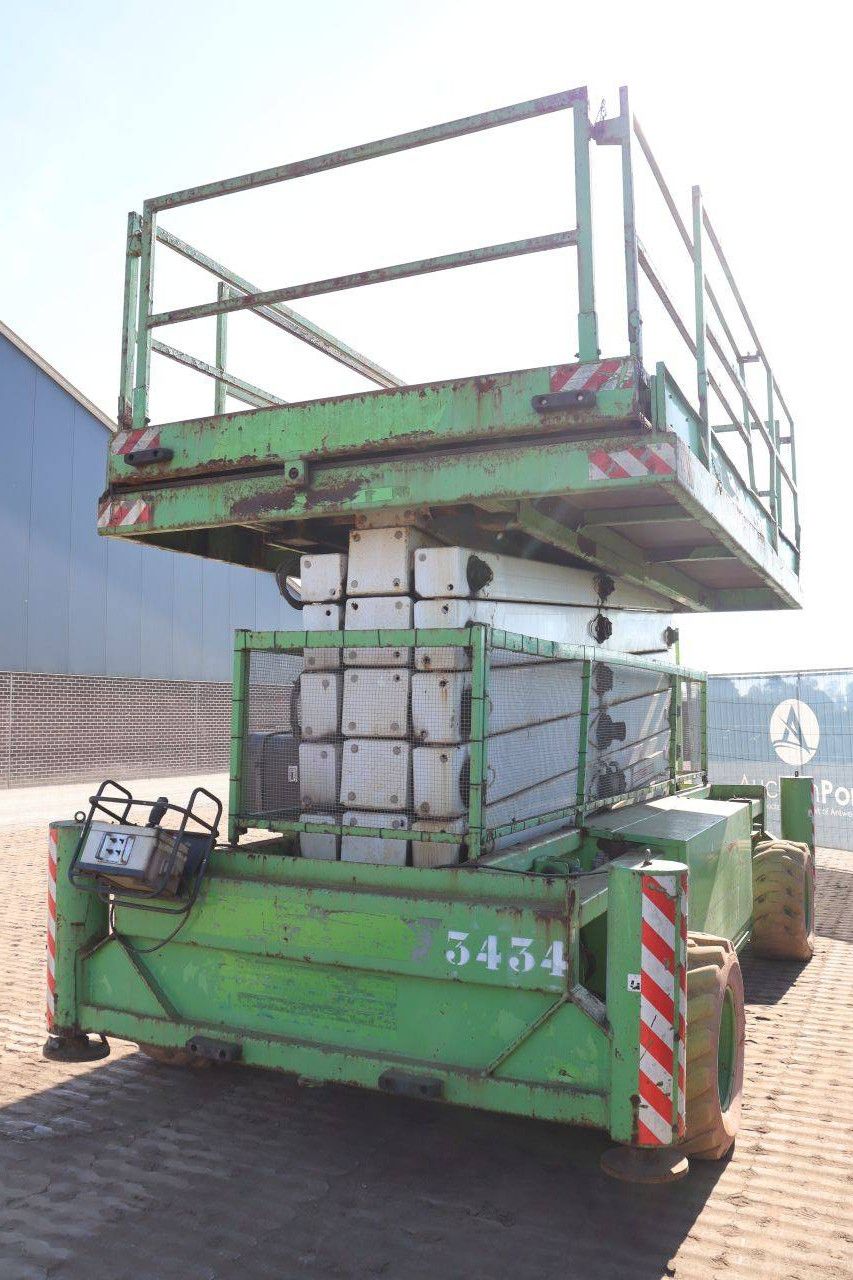 Scherenarbeitsbühne Holland Lift Combistar B-195DL Diesel 21,5 m 2006