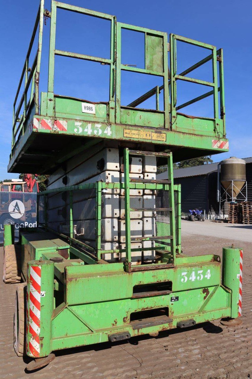Scherenarbeitsbühne Holland Lift Combistar B-195DL Diesel 21,5 m 2006