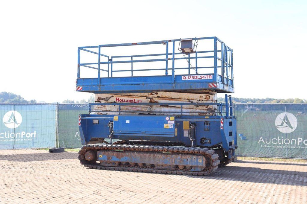 Crawler scissor lift Holland Lift Monostar Q-135DL24-TR Diesel 35.9kW 750kg 16m 2007