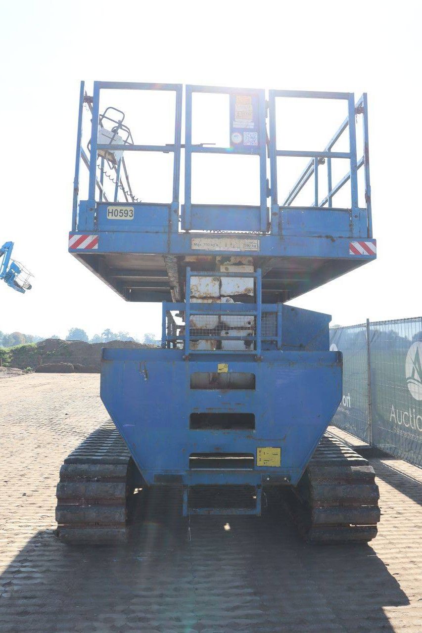 Crawler scissor lift Holland Lift Monostar Q-135DL24-TR Diesel 35.9kW 750kg 16m 2007