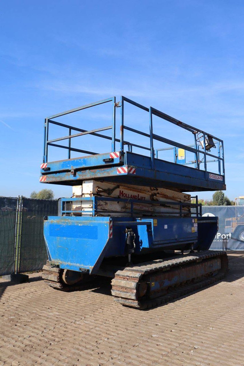 Crawler scissor lift Holland Lift Monostar Q-135DL24-TR Diesel 35.9kW 750kg 16m 2007
