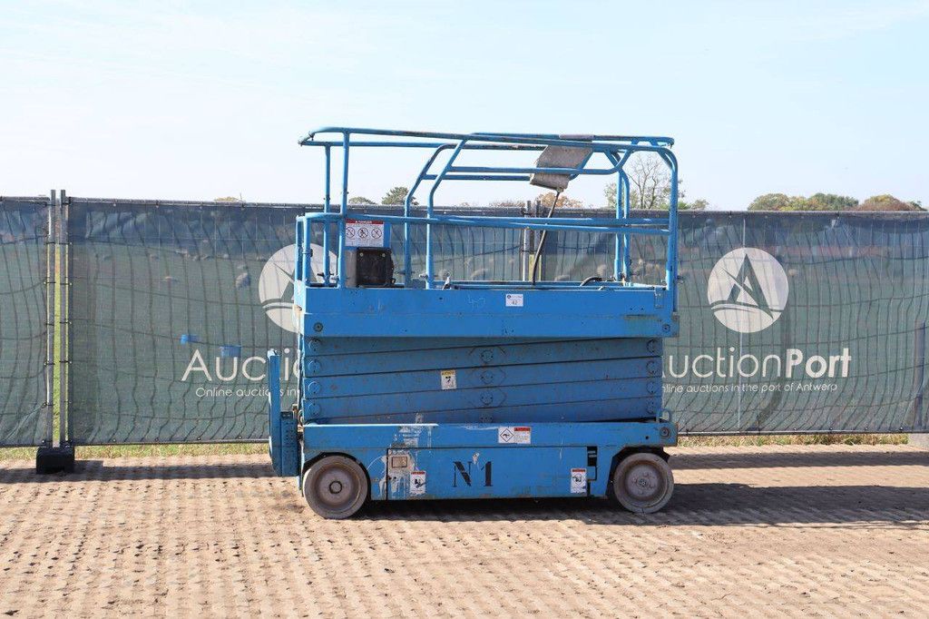 Elektrische Scherenarbeitsbühne X32-N99, Tragkraft 340 kg, Höhe 11,75 m