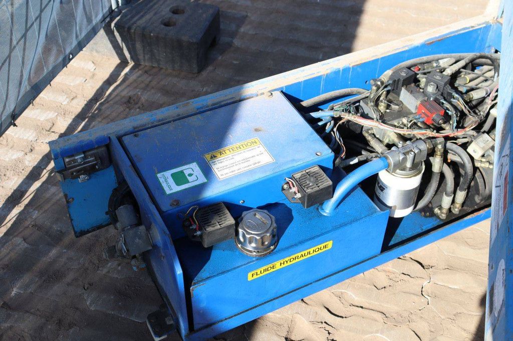 Elektrische Scherenarbeitsbühne X32-N99, Tragkraft 340 kg, Höhe 11,75 m