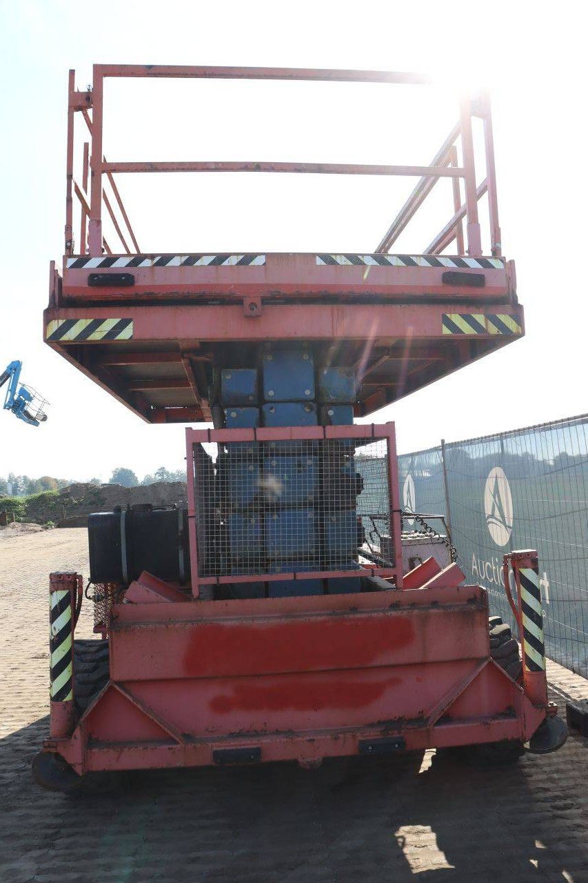 Scissor lift Combistar B-195DL25-4WD/P/N Diesel 35.9kW 500kg 21.5m 2002