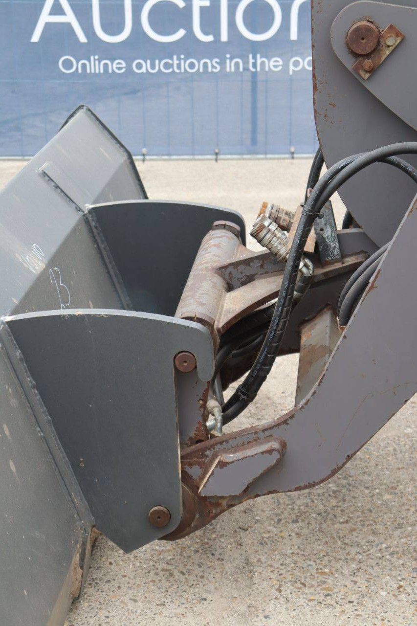 Volvo L32B-Z Diesel Wheel Loader 49kW 2001
