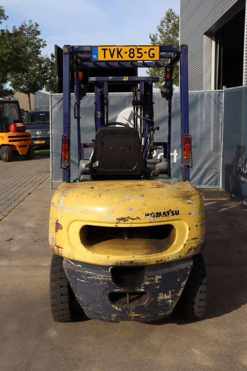 Komatsu FD25T-12 Diesel-Gabelstapler, 2500 kg, Baujahr 2002