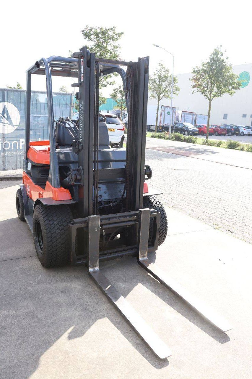 Toyota 7FB10 Electric Forklift 1000kg 3.1m 2002