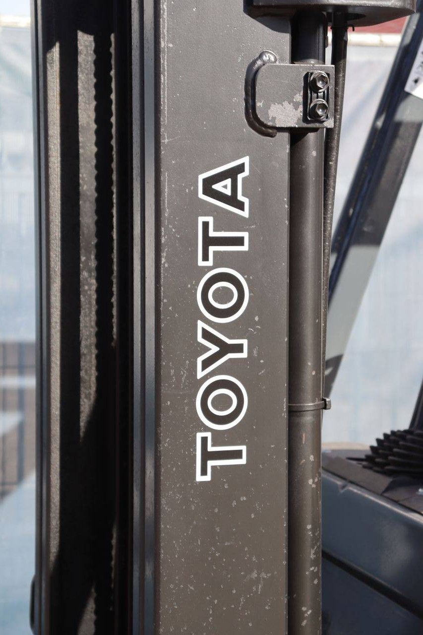 Toyota 7FB10 Electric Forklift 1000kg 3.1m 2002