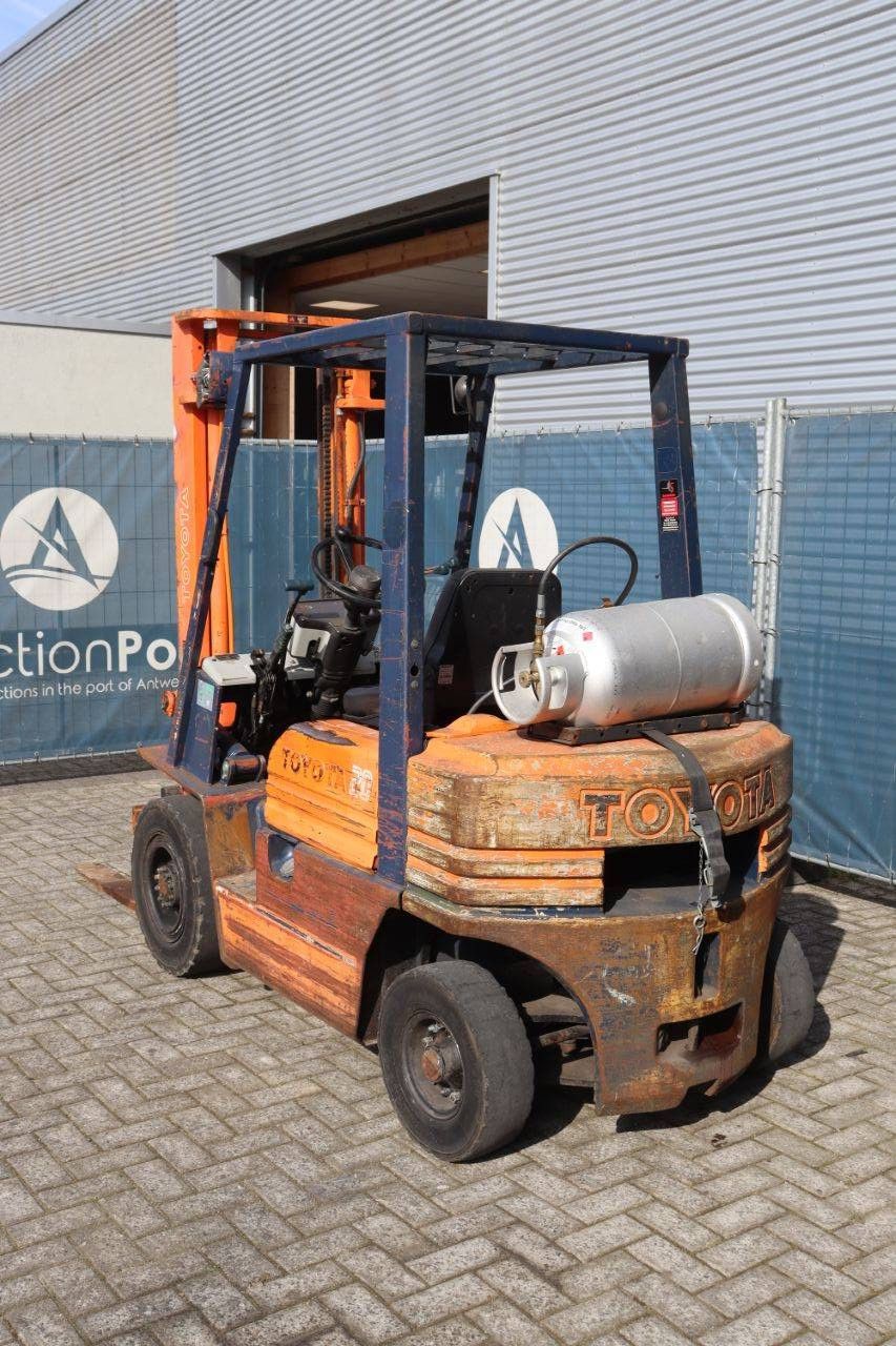 Forklift Toyota 42 5F GF 20 LPG 2500kg 3.0m 1989