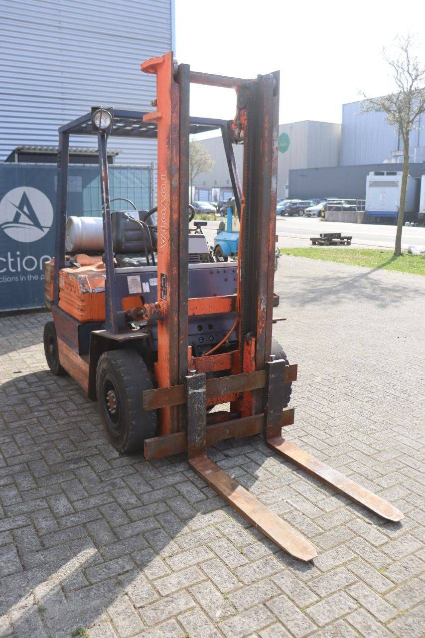 Forklift Toyota 42 5F GF 20 LPG 2500kg 3.0m 1989