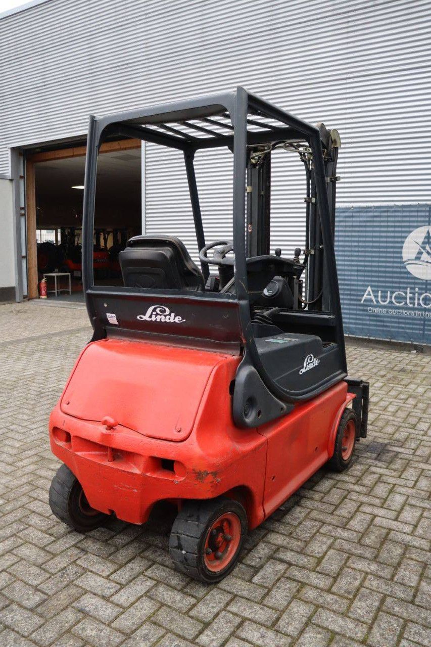 Linde E16P Electric Forklift 1450kg 4.77m