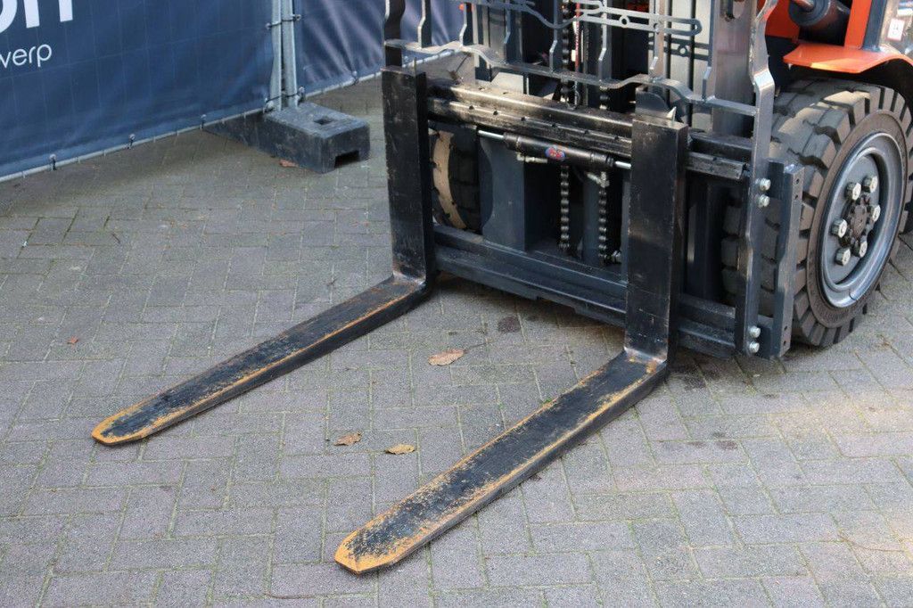 Schwerlast-Gabelstapler CPD30 Elektro 3000 kg 4,5 m 2023