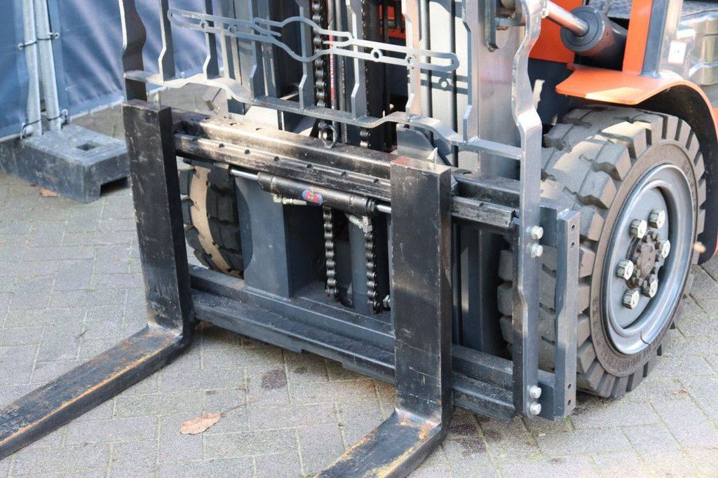 Schwerlast-Gabelstapler CPD30 Elektro 3000 kg 4,5 m 2023