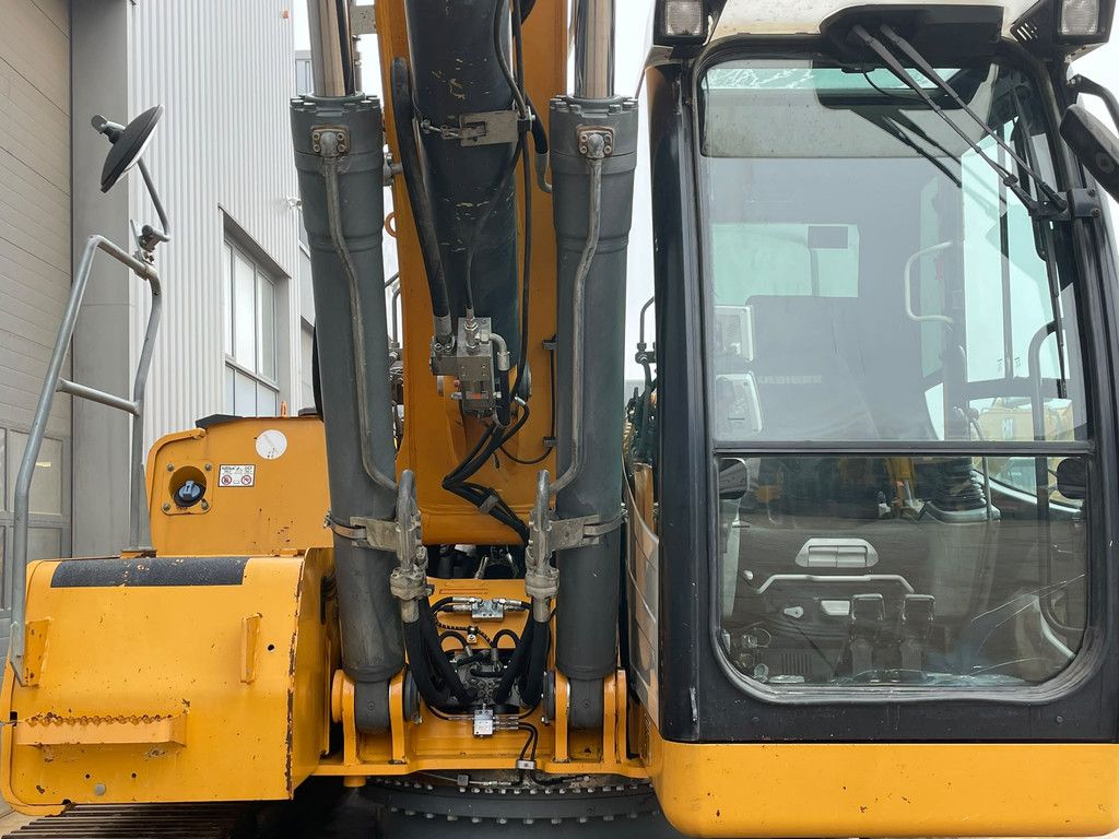 Liebherr R926LC