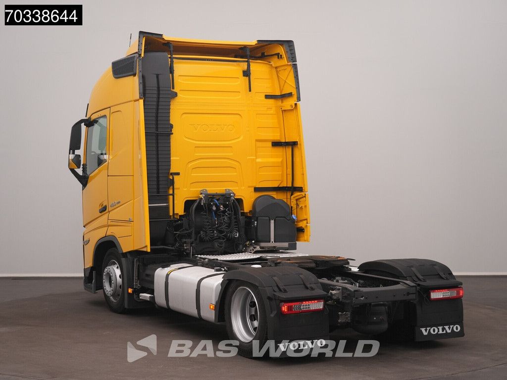 Volvo FH 460 4X2 Globe Mega 2x Tanks I-ParkCool Navi ACC M.O.T.