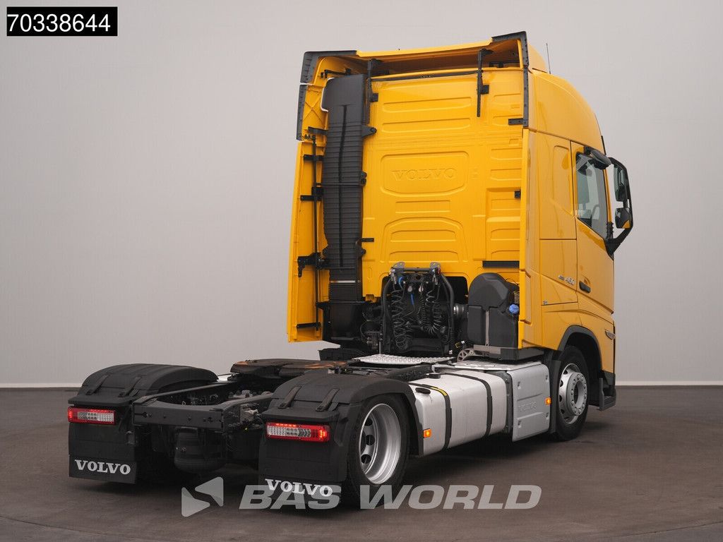Volvo FH 460 4X2 Globe Mega 2x Tanks I-ParkCool Navi ACC M.O.T.