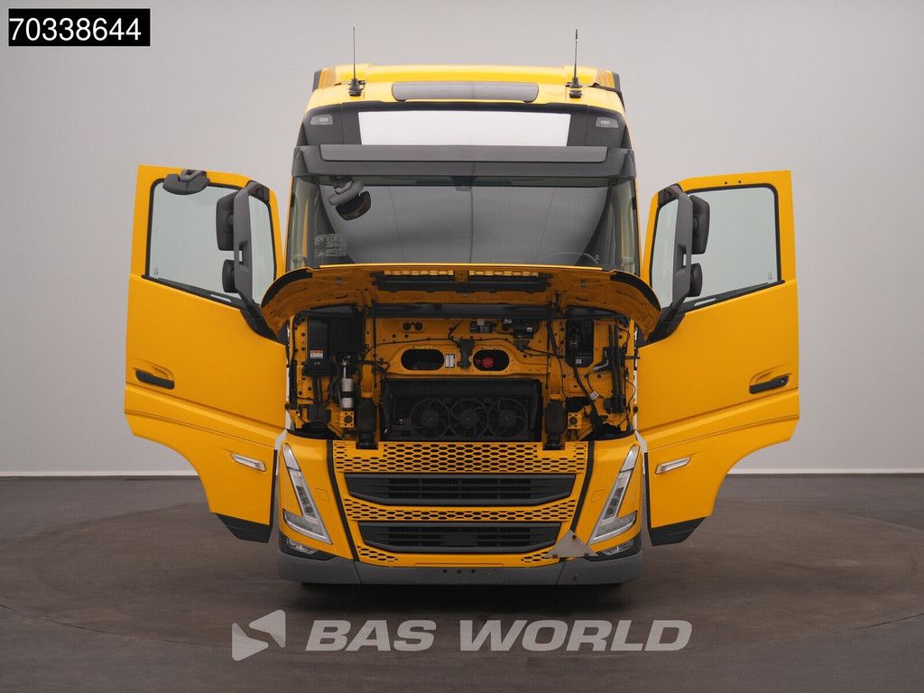 Volvo FH 460 4X2 Globe Mega 2x Tanks I-ParkCool Navi ACC M.O.T.