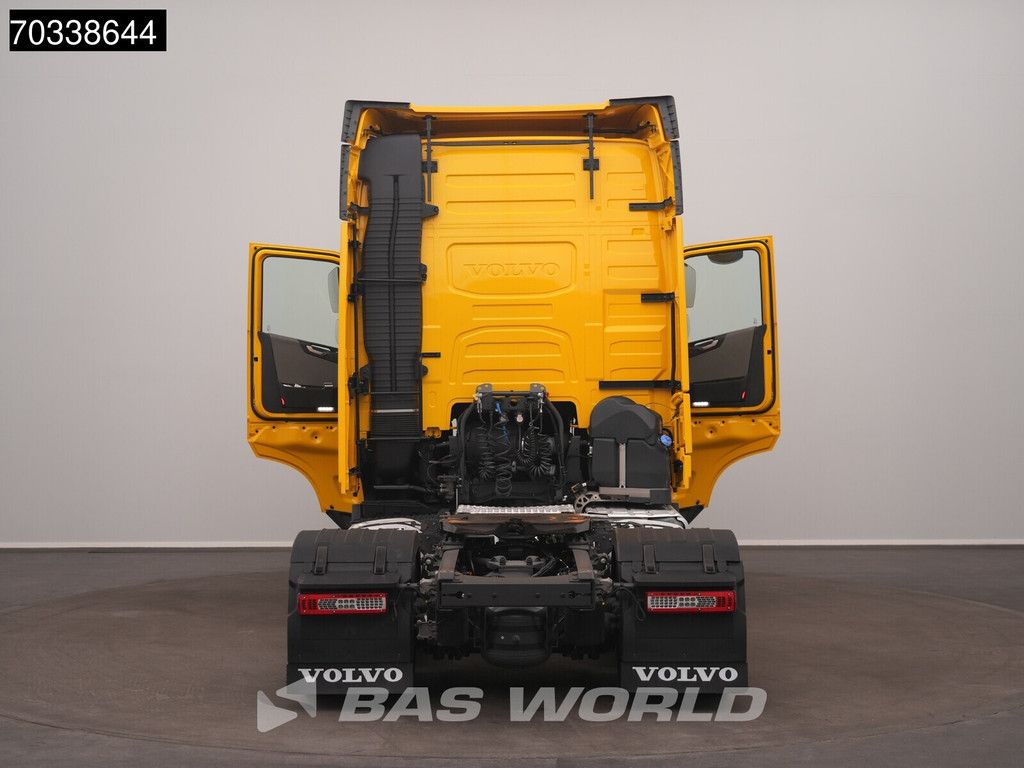 Volvo FH 460 4X2 Globe Mega 2x Tanks I-ParkCool Navi ACC M.O.T.
