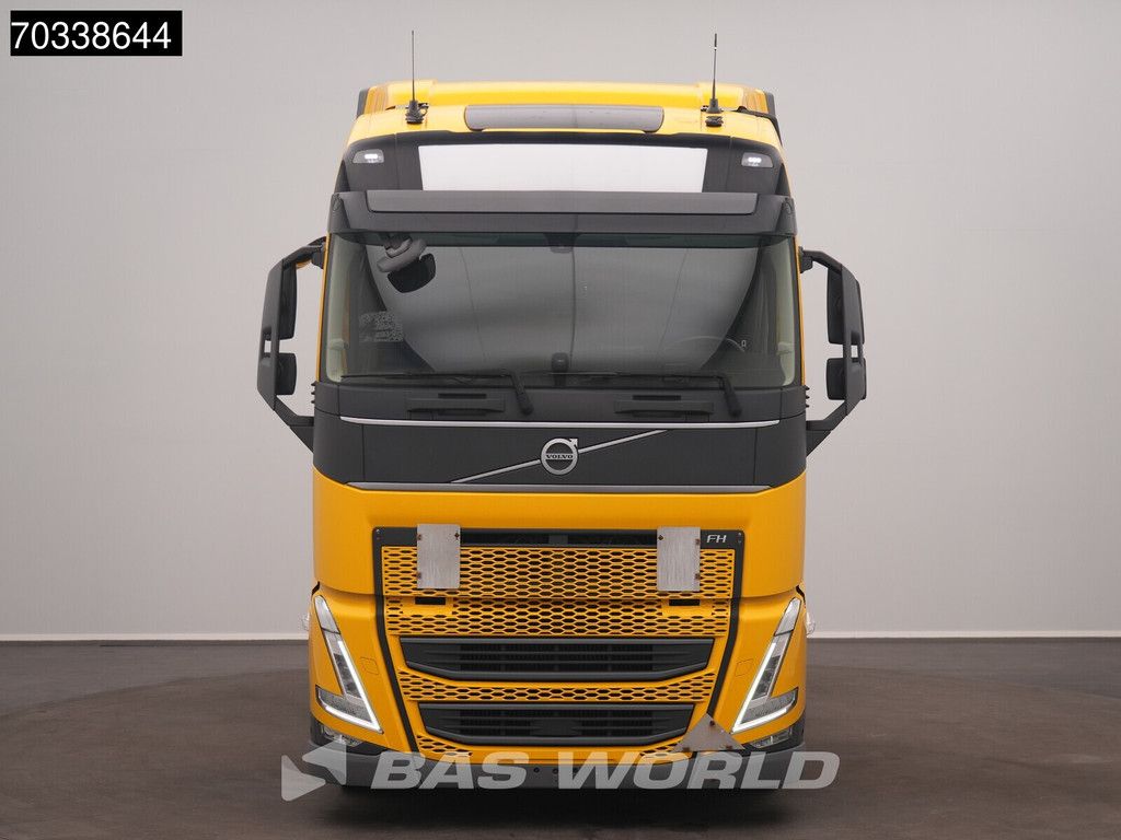 Volvo FH 460 4X2 Globe Mega 2x Tanks I-ParkCool Navi ACC M.O.T.
