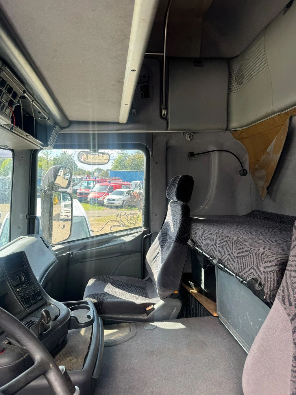 Scania R124-420 **BELGIAN TRUCK-MANUAL GEARBOX**
