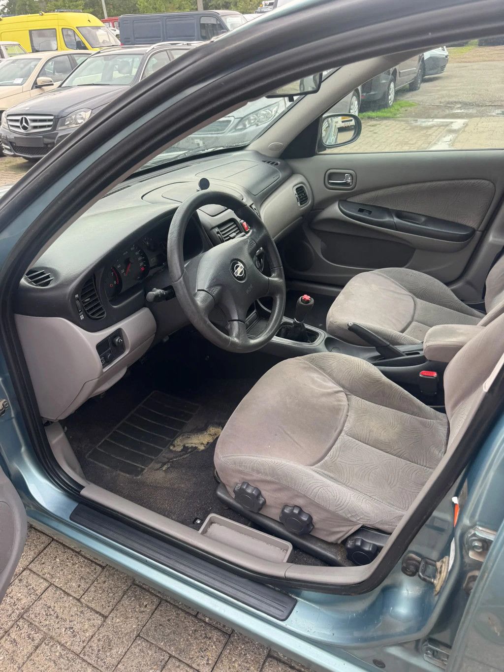 Nissan Almera **5DOORS-PETROL**