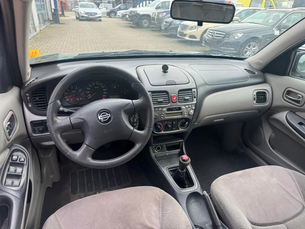 Nissan Almera **5DOORS-PETROL**