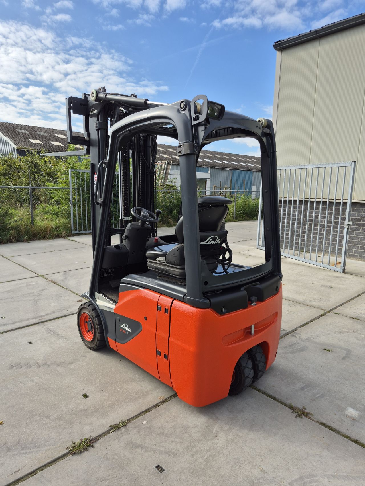 Linde E14-02 triplex sideshift 5.220 mm bj 2020 6133 uur