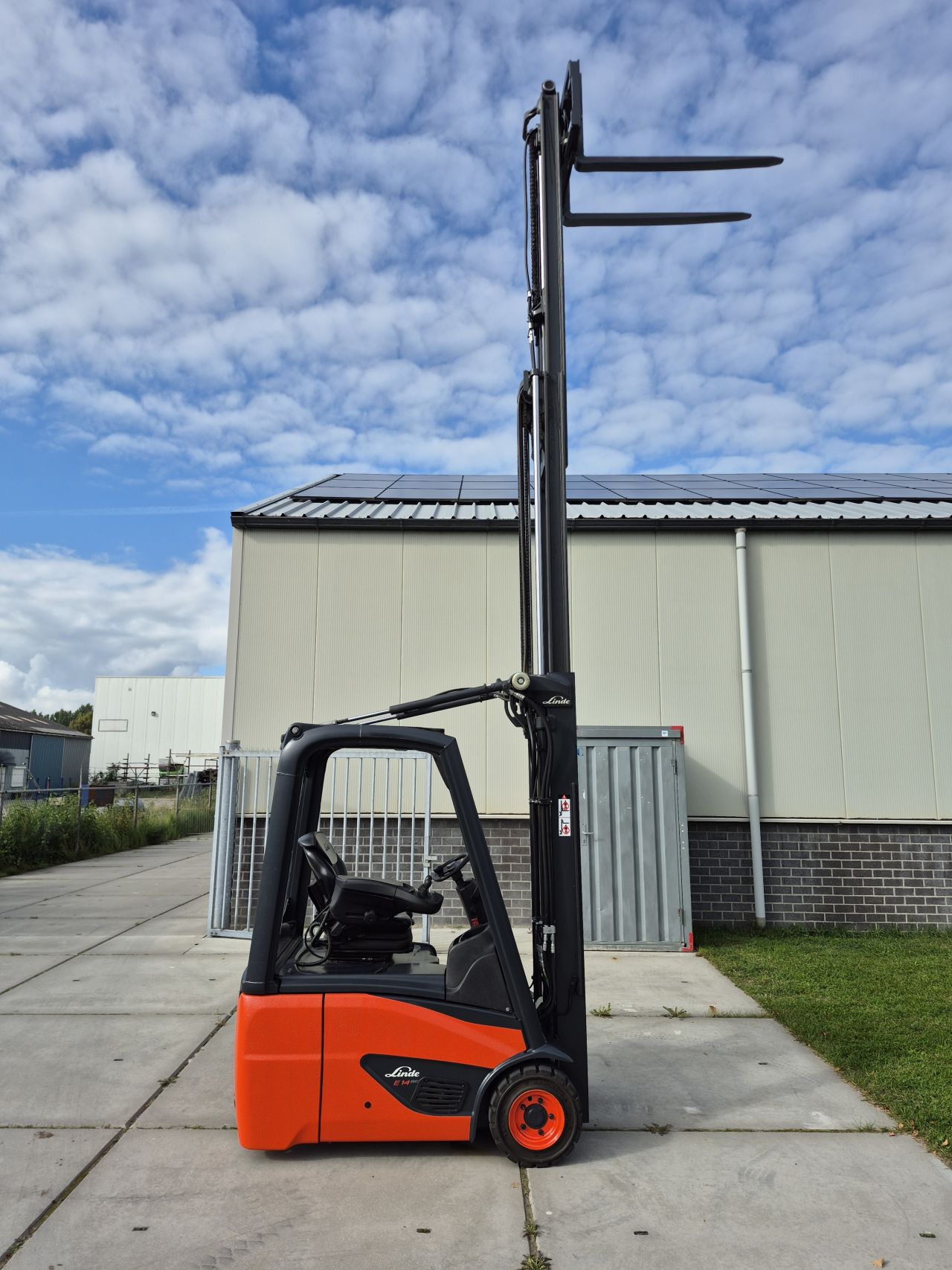 Linde E14-02 triplex sideshift 5.220 mm bj 2020 6133 uur
