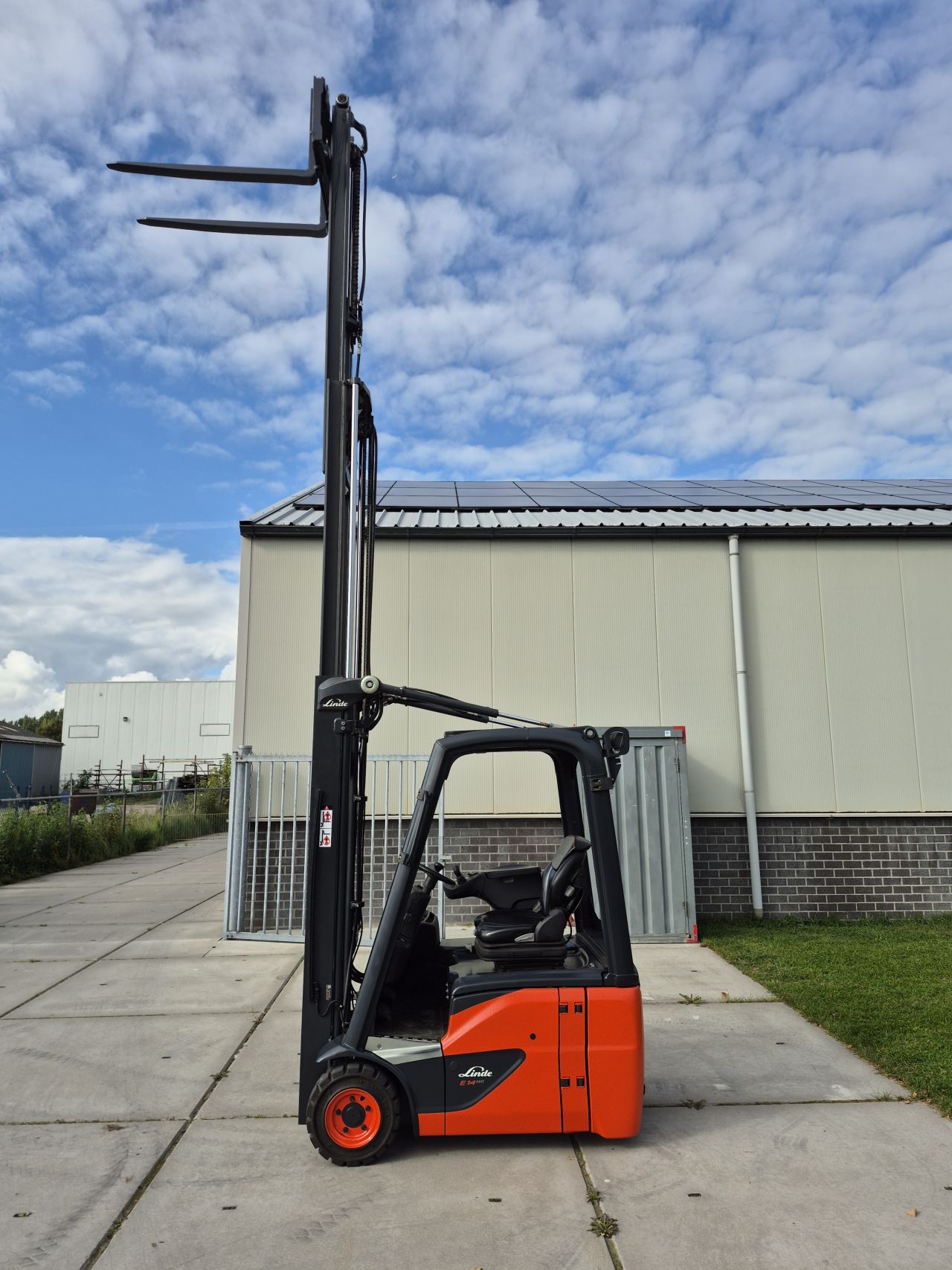 Linde E14-02 triplex sideshift 5.220 mm bj 2020 6133 uur