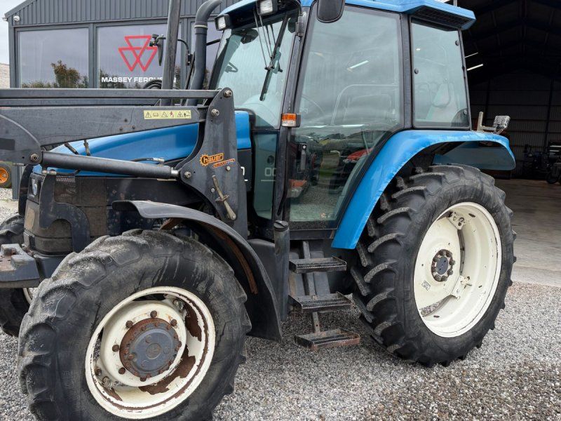 New Holland TS 100