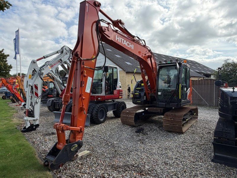 Hitachi ZX135US-7