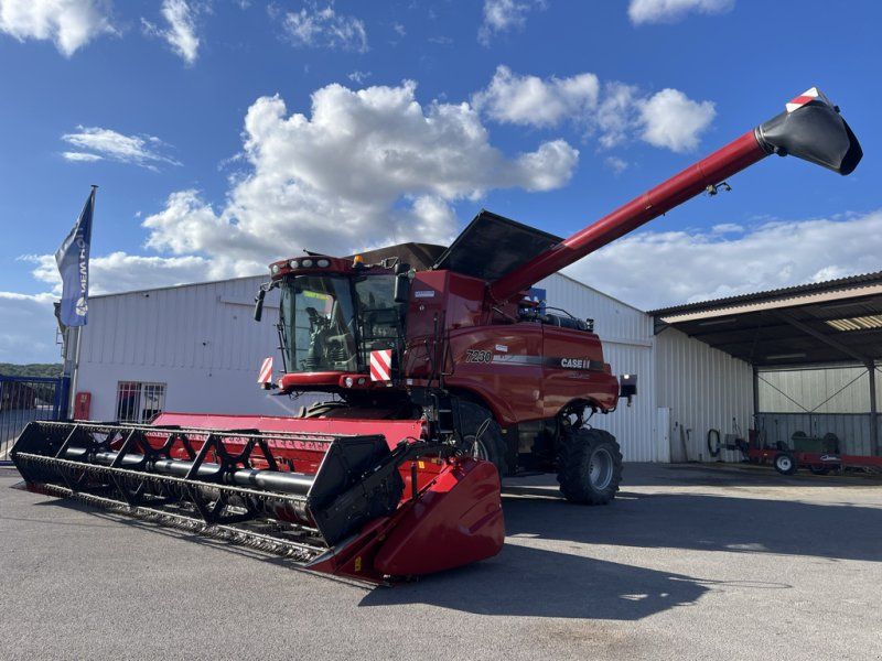 Case IH Axial 7230