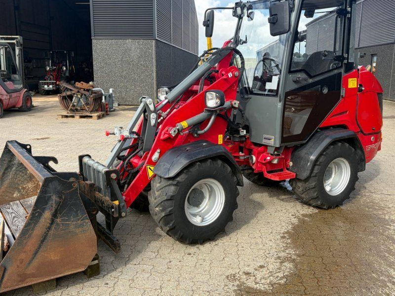 Weidemann 1390