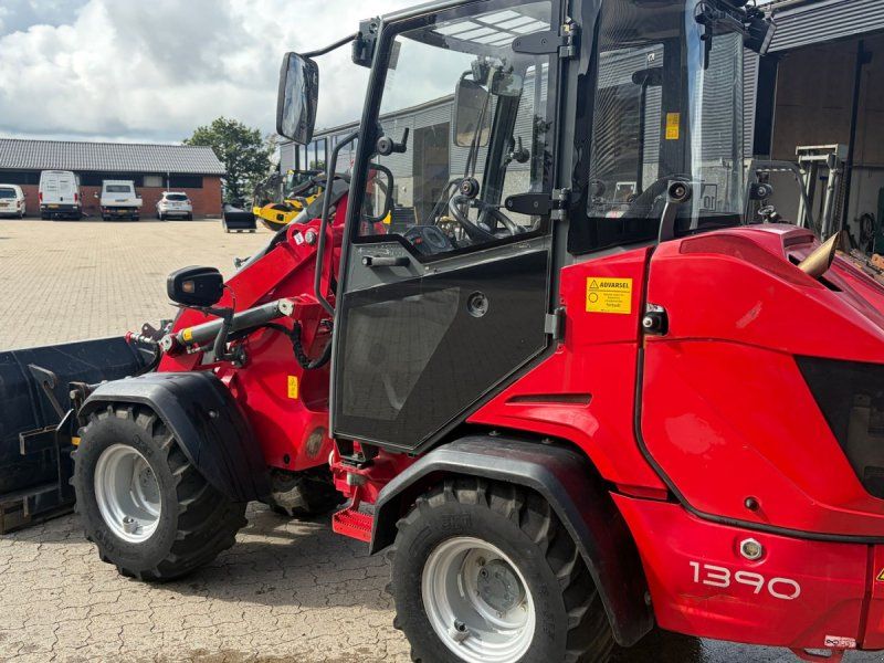 Weidemann 1390